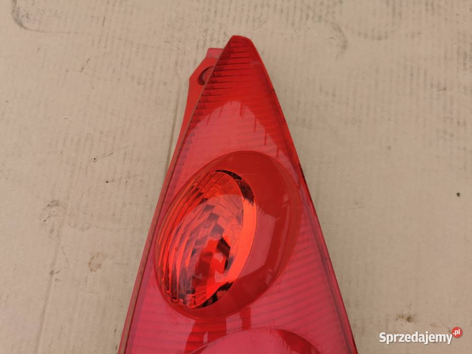 Lampa tył prawa citroen c1 peugeot 107 05 lampy tylne