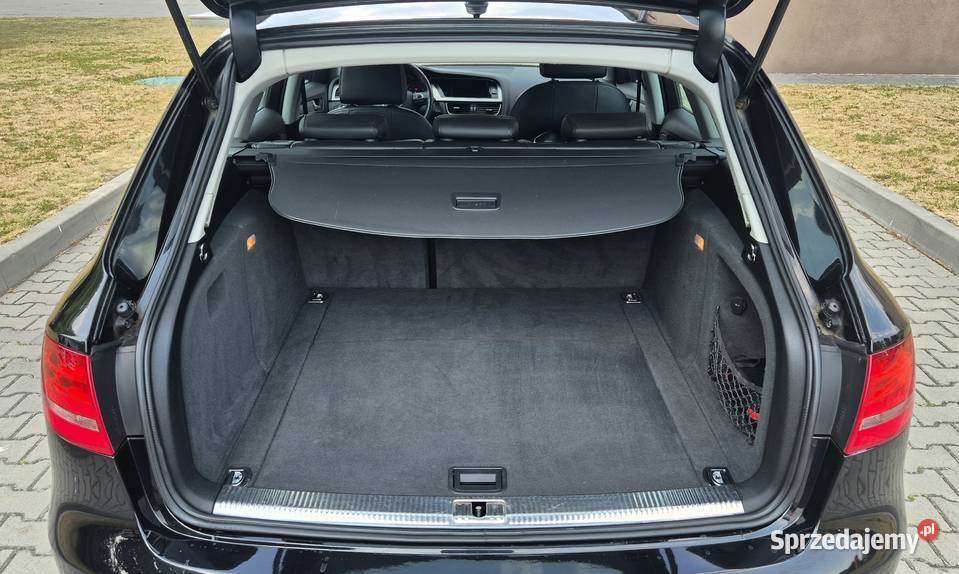 Audi A4 B8 Lift 20 TDI CR 213 Stan czarny Zamość