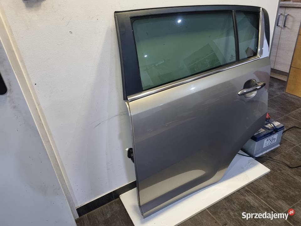 DRZWI LEWY TYL A3 KIA SPORTAGE 3 Drzwi sprzedam