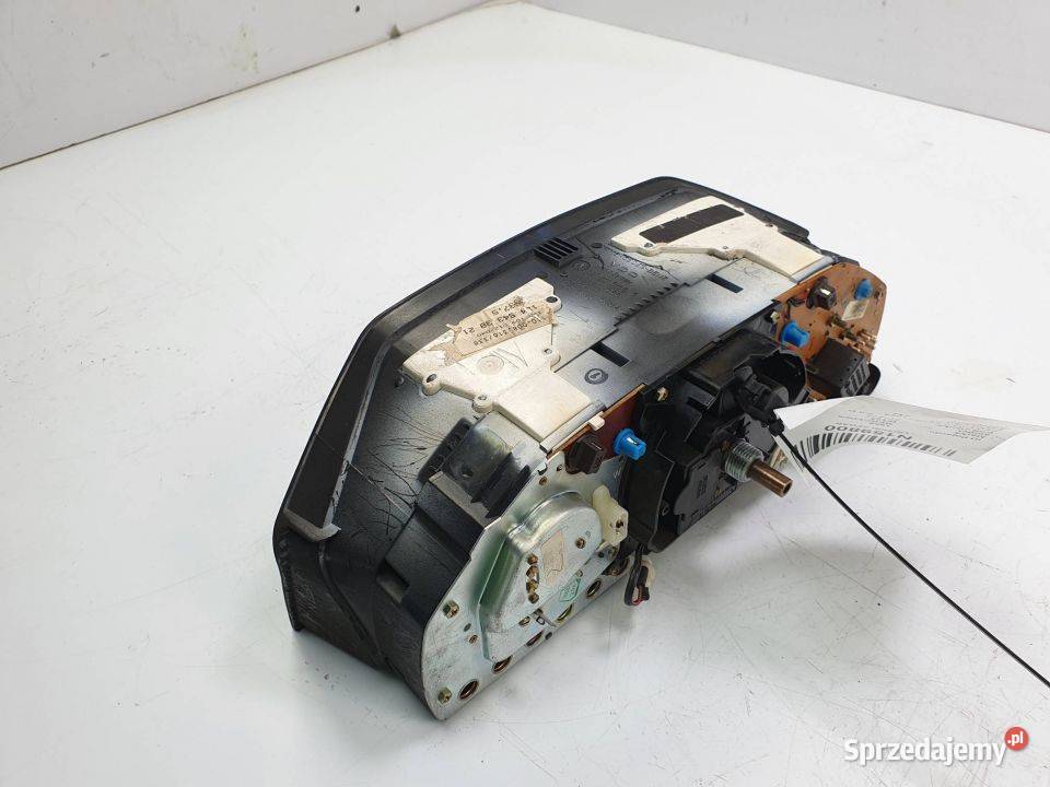 LICZNIK ZEGAR MERCEDES W124 1245433821 osobowe