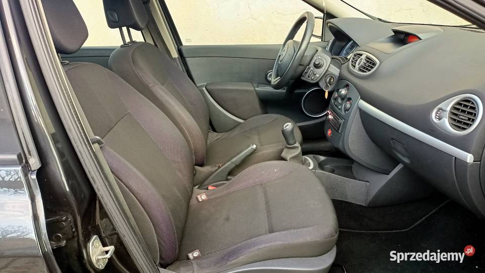 Clio III 1 6benzyna 89 5 drzwi Czarne Klima Alu benzyna Stargard