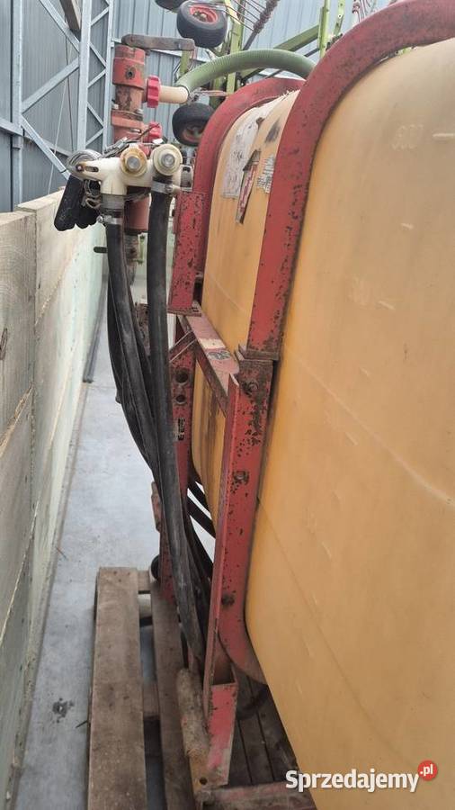 Sprzedam opryskiwacz 650 l 12m Rządkowo