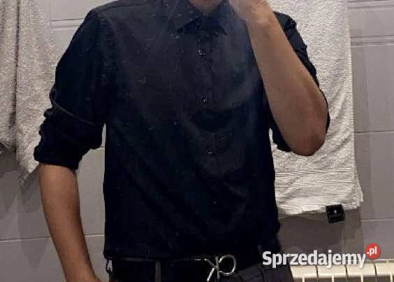 Sprzedam koszulę czarną pasek Dębnica Kaszubska