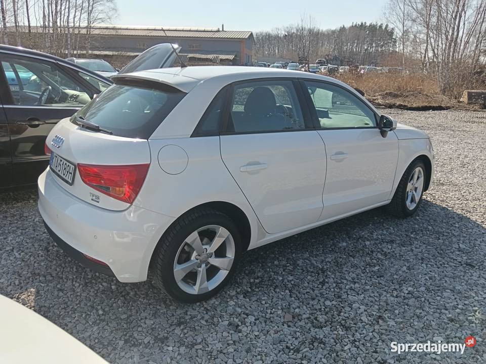 Audi A1 1 właściciel super wygląd oryginalny podgrzewane fotele Tarnów