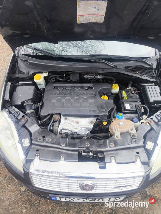 Fiat Linea 2011 na chodzie stuka silnik diesel Wrocław