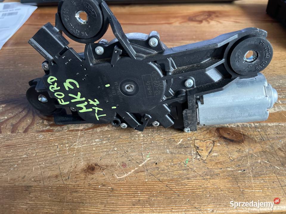 Silniczek wycieraczek tył Ford Focus MK3 0 390