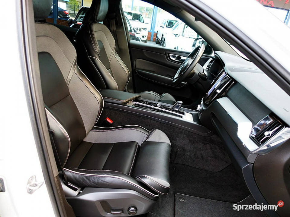 Volvo XC 60 RDESINGSkóraHarmanKardonNAVI 1WŁ śląskie