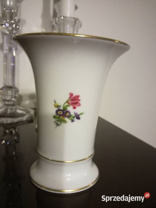 Przepiękny wazon Kaiser Biała porcelana z Jastrzębie-Zdrój