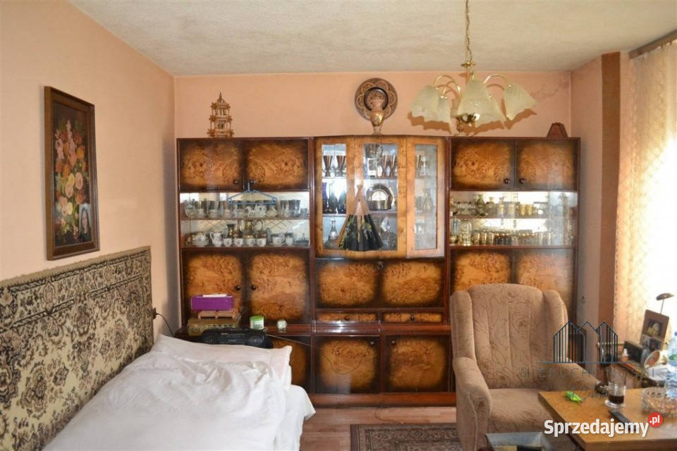 sprzedaży mieszkania 823m2 4 pokojowe Bratków