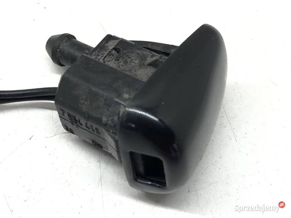 DYSZA SPRYSKIWACZA Z MASKI BMW E63 0310