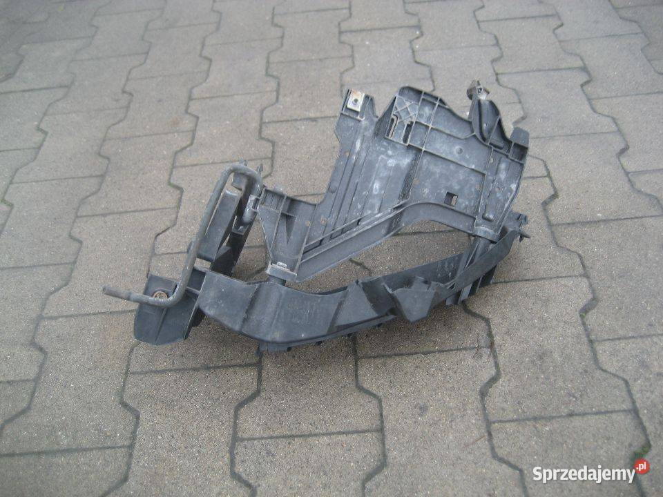 audi a4 b8 0812r mocowanie lampy przód prawe wielkopolskie Rakoniewice