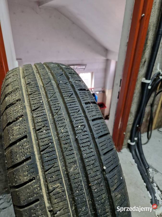 Opona Superia 215x70x15C dostawcze Bieliny sprzedam