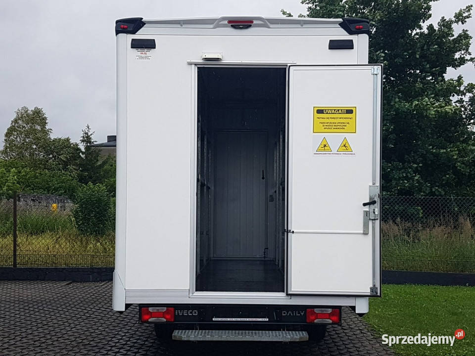 Iveco Daily KONTENER NISKOPODŁOGOWY 443x223x242 klimatyzacja Poręba