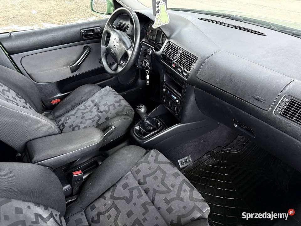 VW Golf 4 14 Benzyna 2002r Ładny Zadbany kupiony w Polsce podkarpackie Dębica