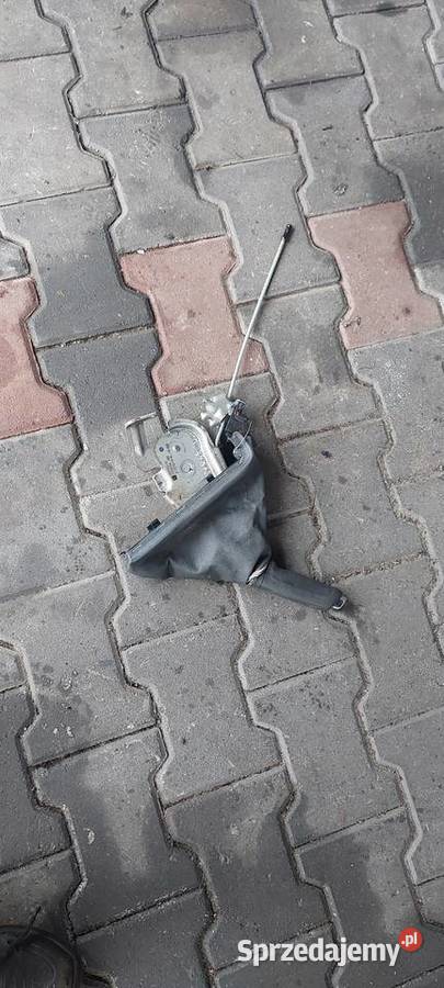 Dźwignia hamulca ręcznego Opel Corsa D 13255754 Rok produkcji 2010 zachodniopomorskie