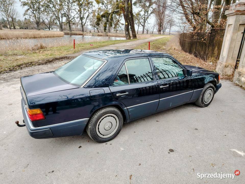 Mercedes W124 20 DIESELAUTOMAT granatowy Chełm