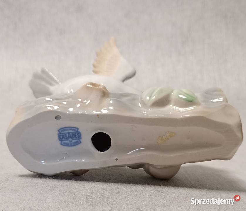 CASADES Ptak karmiący młode Powrót do gniazda Gdańsk sprzedam