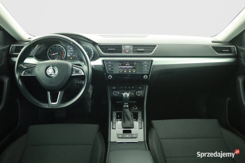 Skoda Superb 20 TSI Samochody osobowe