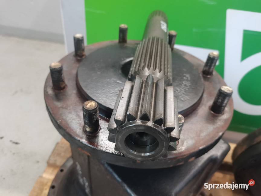 Valtra 8550 Obudowa piasty tylnej 33679900 Wilkowo