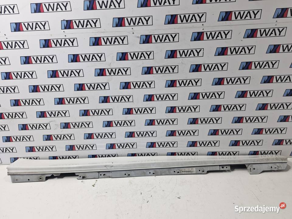 7256912 BMW F30 F31 LISTWA PROGOWA PRAWA sprzedam