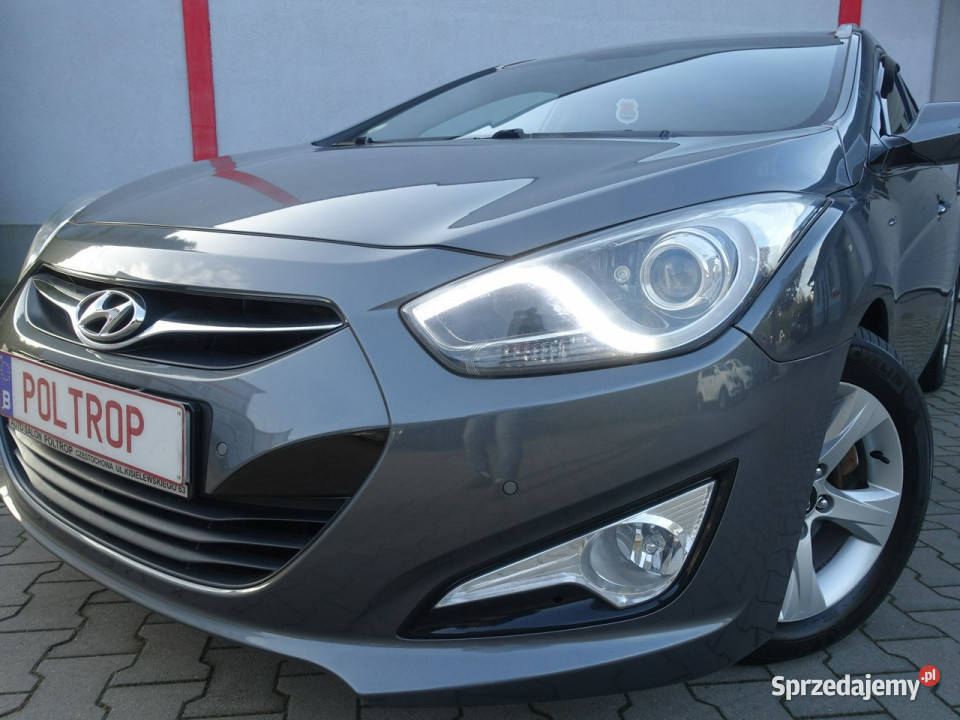 Hyundai i40 17D Klimatronik Ledy Navi Alu manualna sprzedam