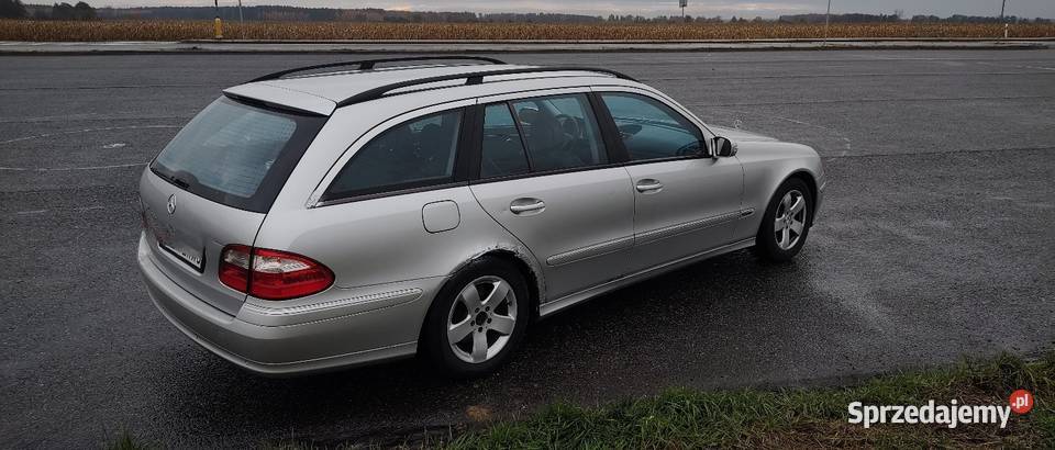 Mercedes E320 CDI AVANTGARDE w211 PDC klima hak Rok produkcji 2003 Środa Śląska