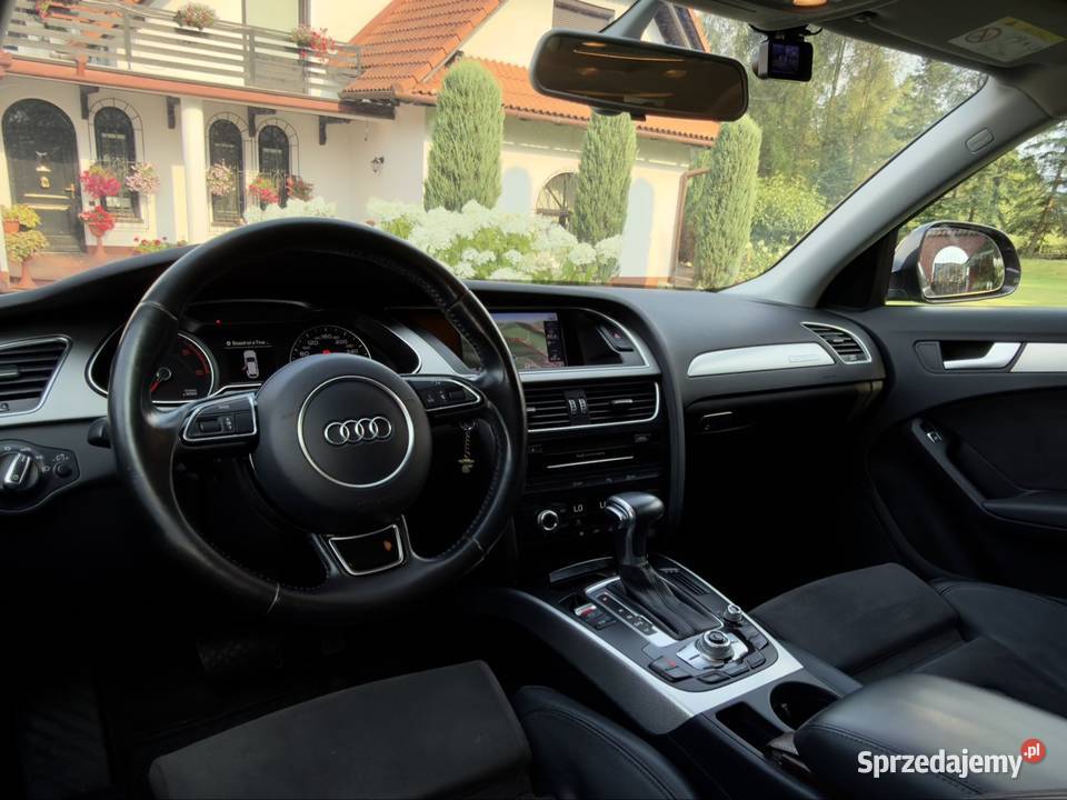 Salon Polska Oryginalny Lakier CarPlay Ksenon