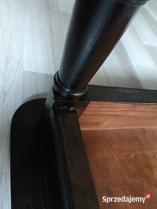 Stylowy stary stolik Radomsko