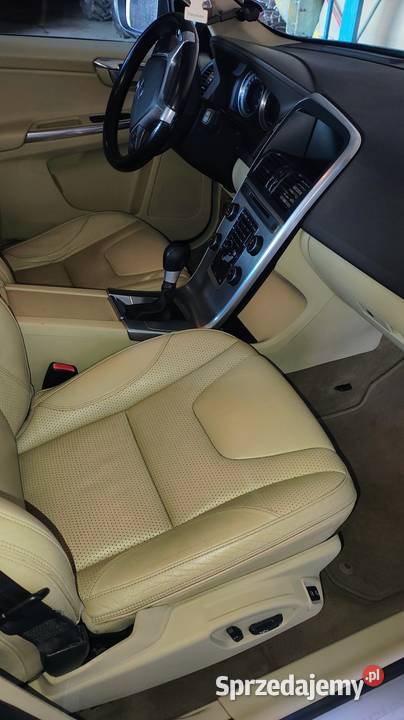Volvo XC60 2012 r 20d5 cylindrów wersja diesel mazowieckie Lipsko