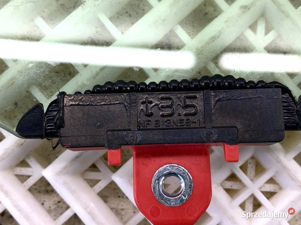 SZYBA PRAWY TYŁ LEXUS LBX Crossover TYLNA PRAWA Boczne (drzwi) podkarpackie