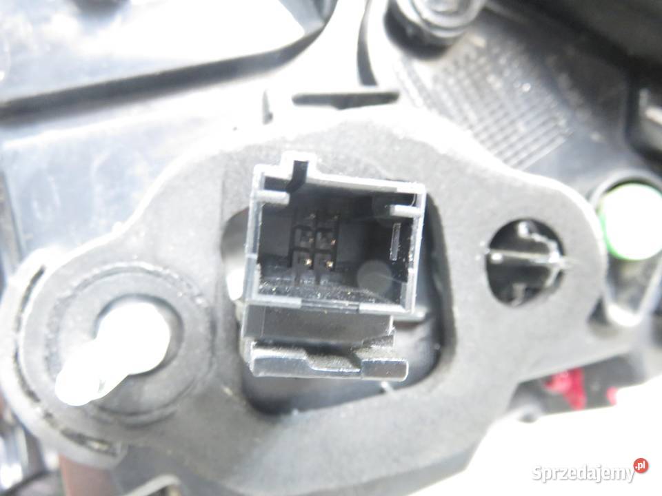 LAMPA PRAWA TYLNA PEUGEOT 308 II 81250201 Oświetlenie