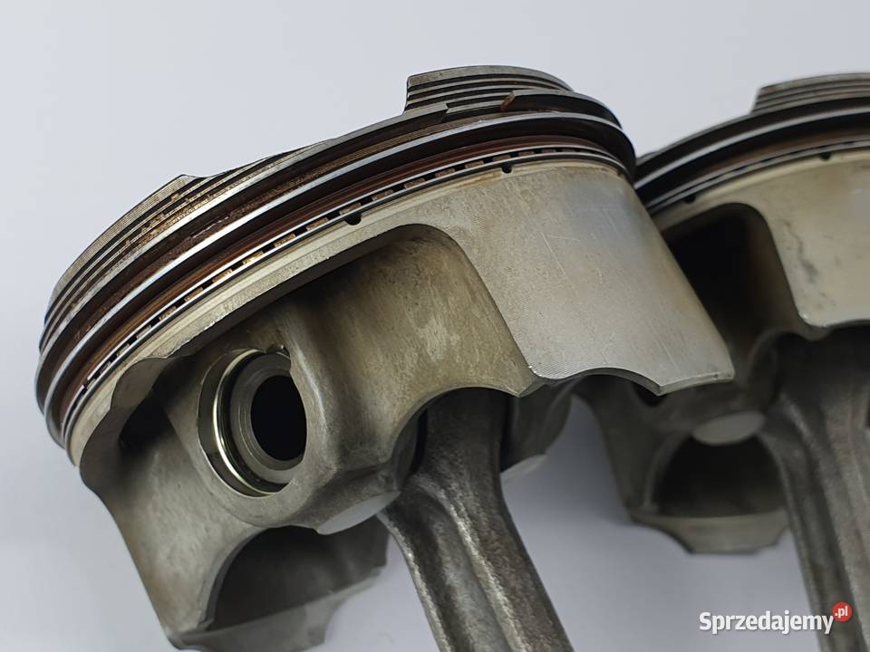 Tlok Korbowod Panewka Triumph Sprint ST 1050 Silniki i osprzęt Łódź