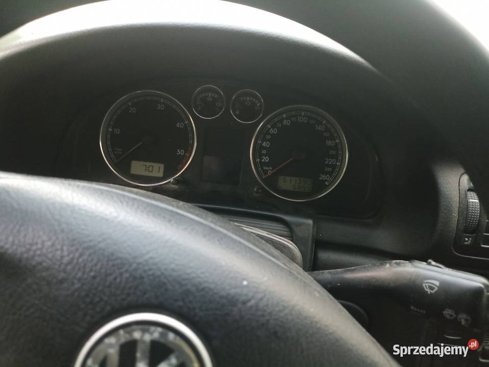VW passat kupiony w polskim salonie Węgrów