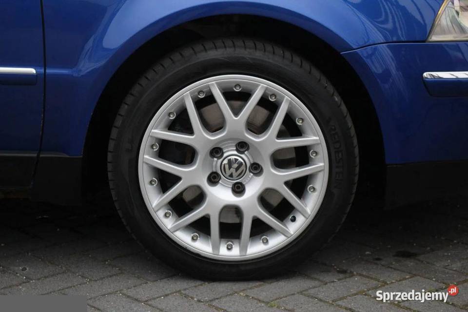 VW Passat 40 W8 4Mot Tiptr 275 2003r 176000km Tomaszów Mazowiecki