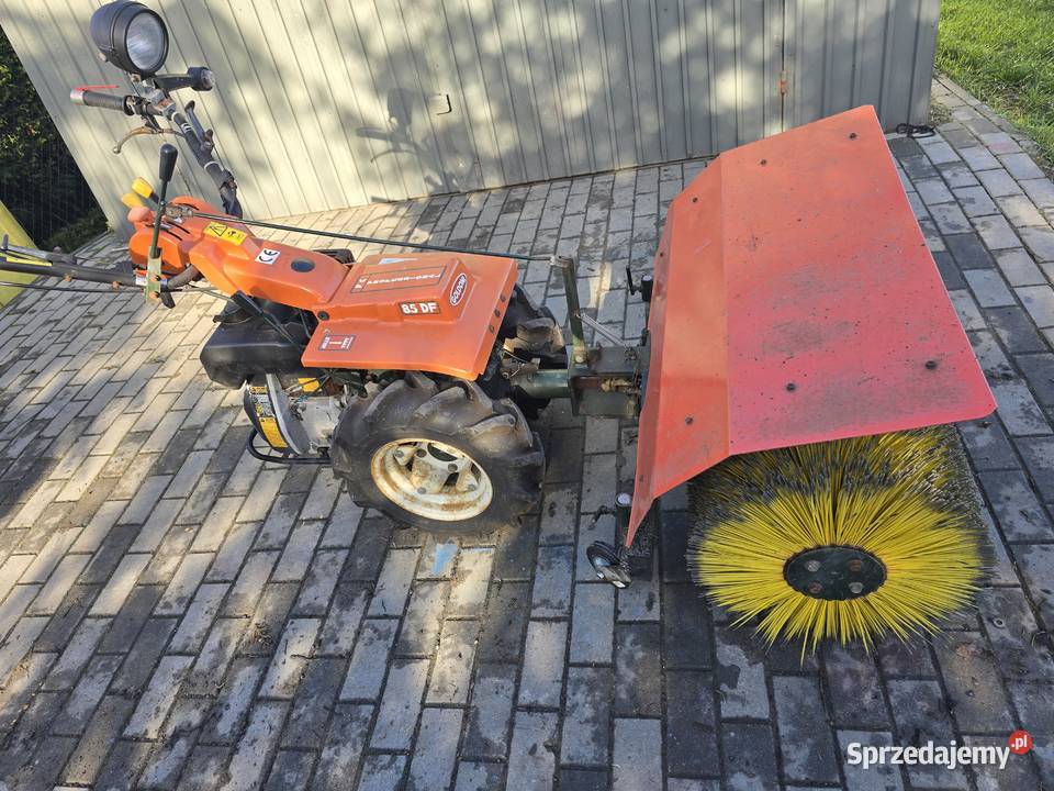 Zamiatarka szczotka spalinowa Wąbrzeźno sprzedam