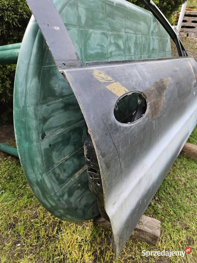 Drzwi prawe mitsubishi colt ca0 9296 osobowe