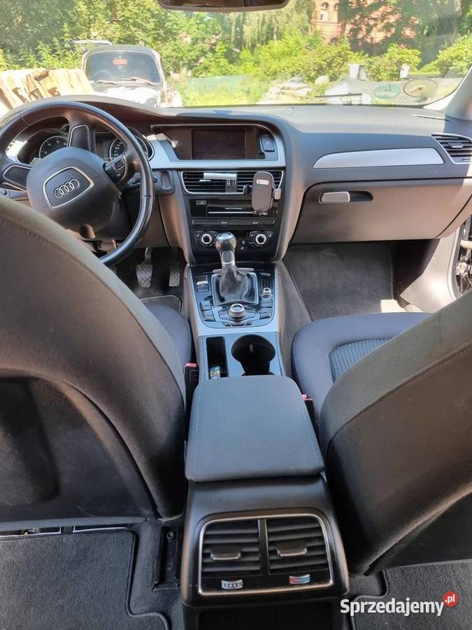 Audi a4 b8 lift 2012r 120 benzyna bluetooth Wałbrzych