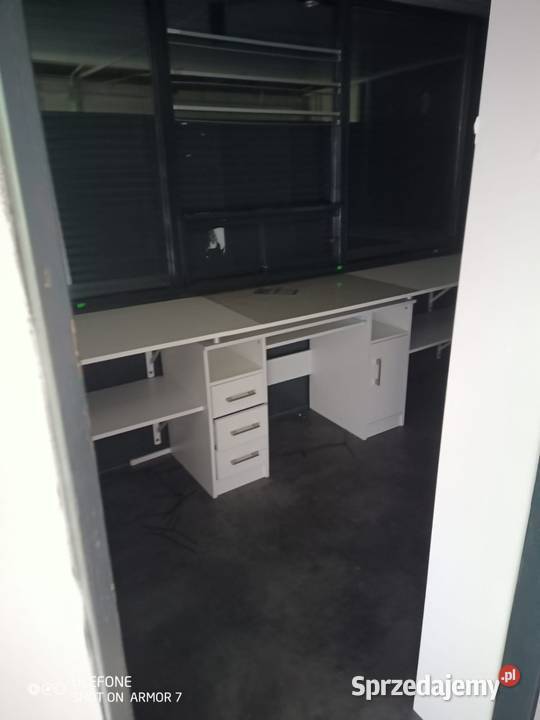 Kiosk wolnostojący Ilość pomieszczeń 2 Sprzedaż Oświęcim