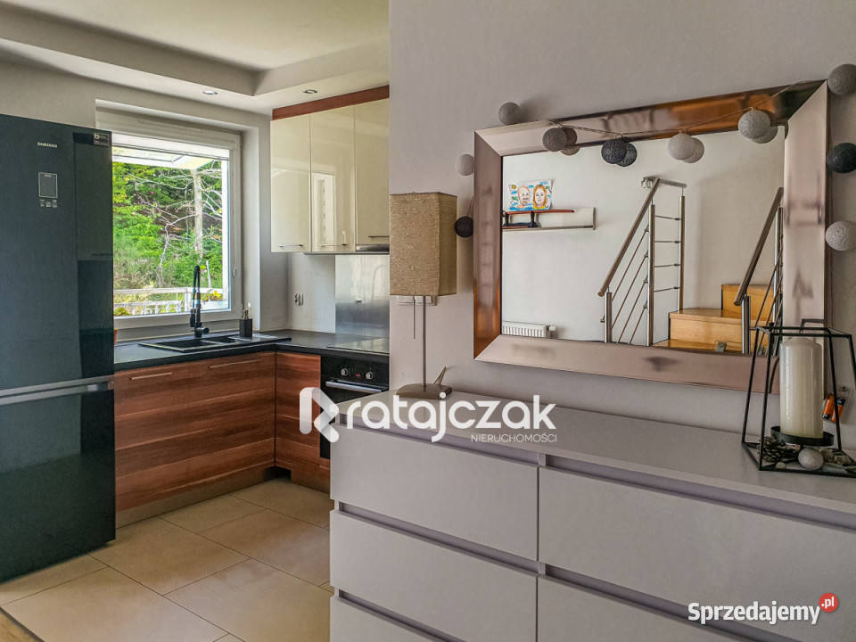sprzedaży mieszkania 678m2 4pok Reda