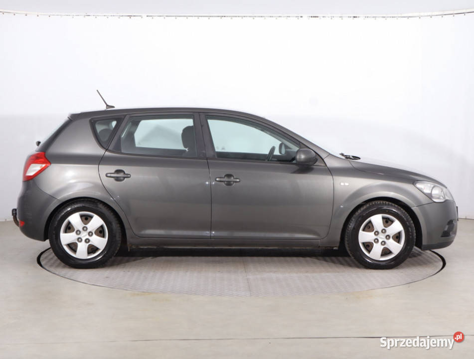 Kia Ceed 14 CVVT 174582km Piaseczno sprzedam