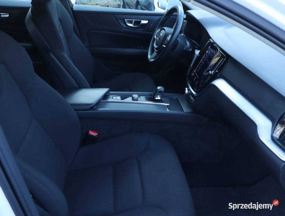 Volvo V60 B3 120KM Piaseczno