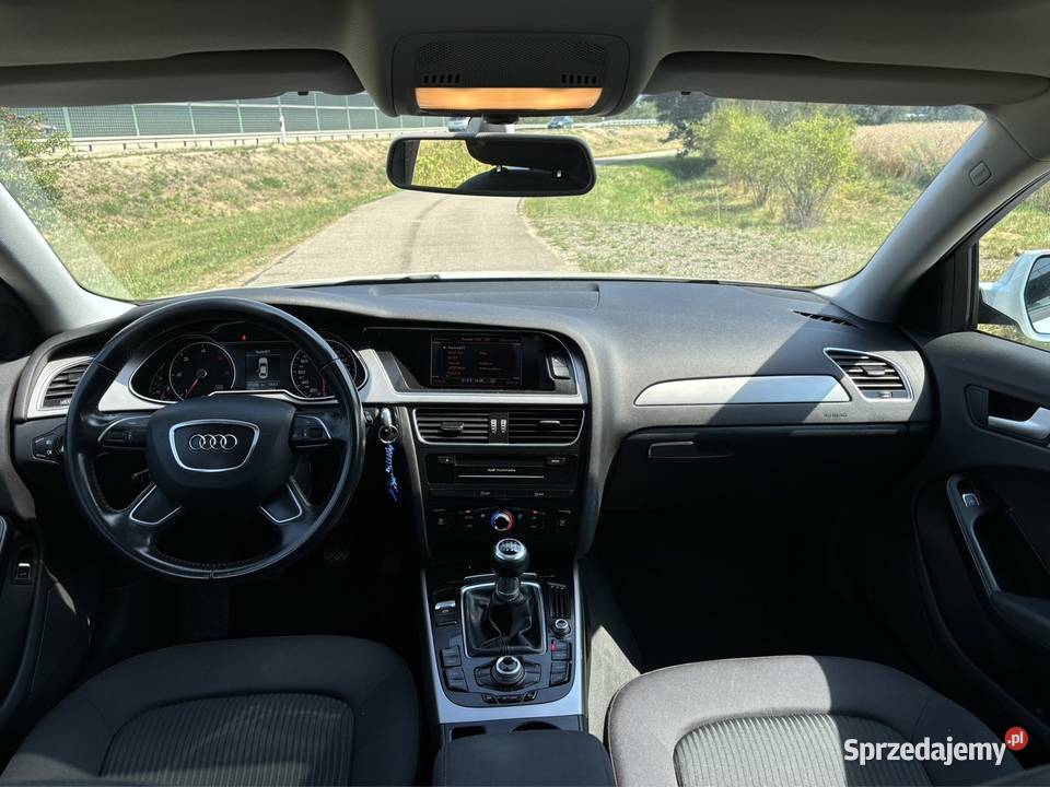 Audi A4 B8 sedan 2013 polift zadbane elektryczne szyby Jarosław sprzedam