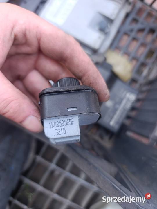 Przelacznik grzanie regulacja lusterek vw golf 5 osobowe śląskie Łaziska Górne