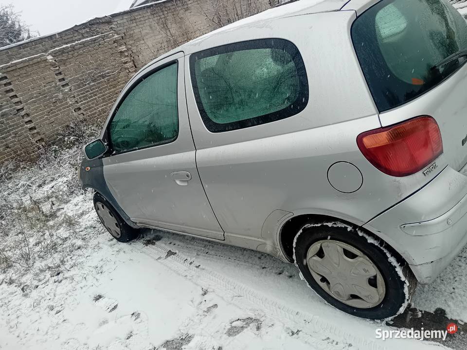 Toyota yaris 1 lifcie 2005r uszkodzona Legionowo