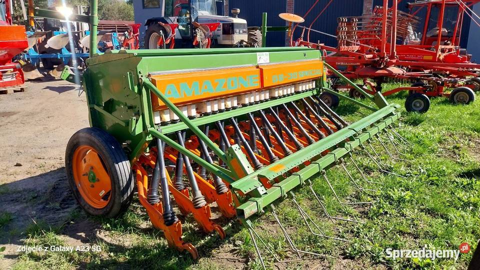 Siewnik AMAZONE D8 Special 3000 do zboża 3m Przymiłowice