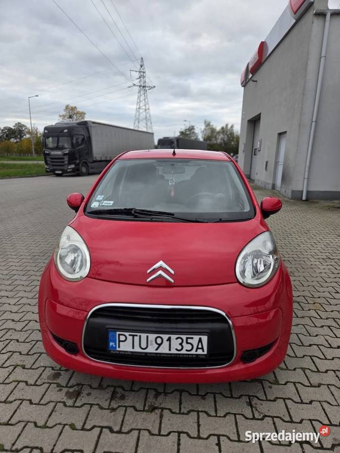 Citroen C1 czerwony