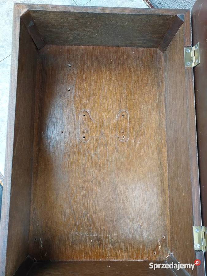 Mała stara szafka witrynka z obudowy starego pomorskie