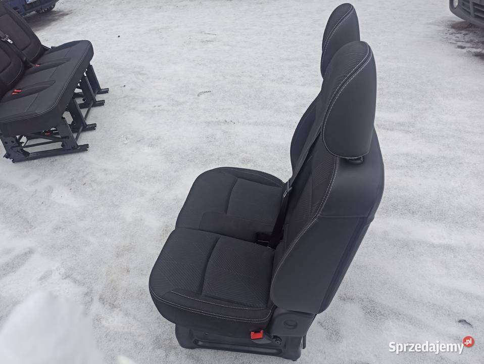 Renault Trafic 3 Opel Vivaro Fotel pasażera dostawcze dolnośląskie Bolesławiec