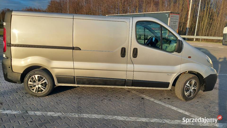 Opel Vivaro 2xdrzwi klima 20 super stan Napęd przednia oś Końskie