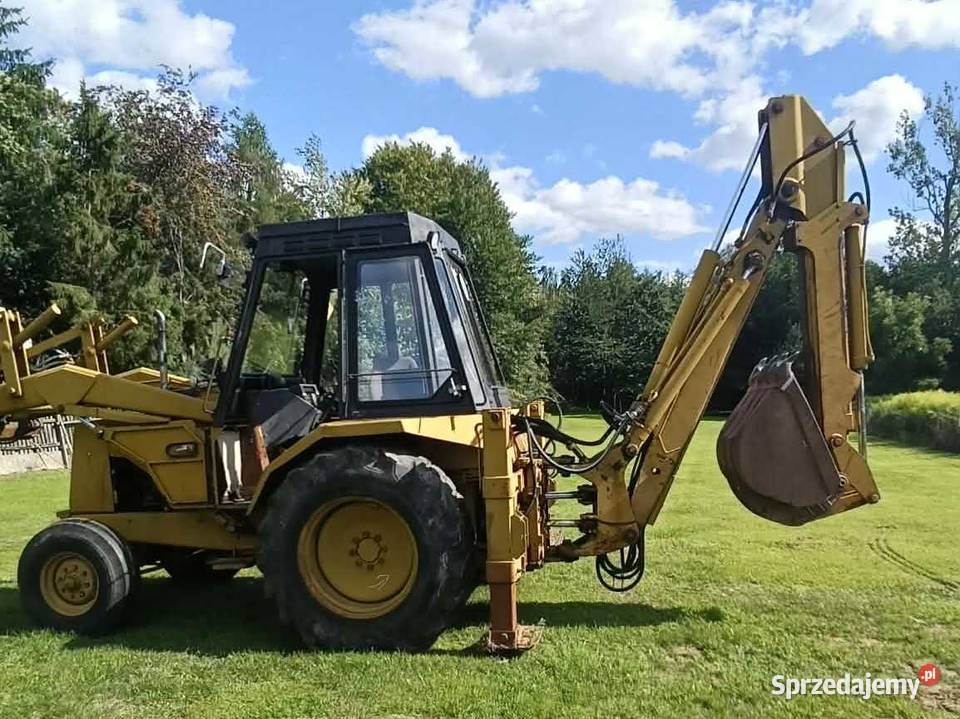 Koparkoładowarka kołowa CASE 580F mazowieckie Borkowice sprzedam
